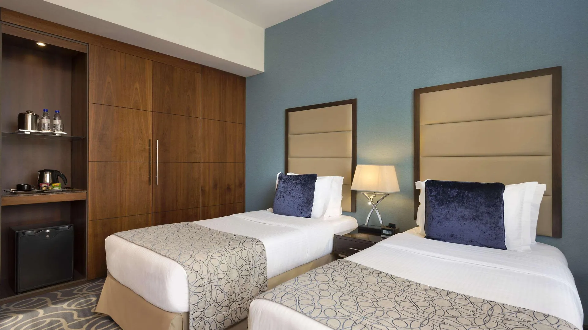 Hotel Ramada Abu Dhabi Corniche