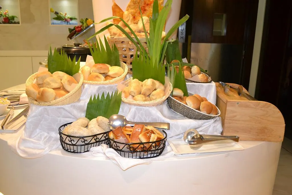 Hotel Ramada Abu Dhabi Corniche