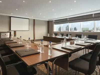 Ramada Abu Dhabi Corniche Hotell