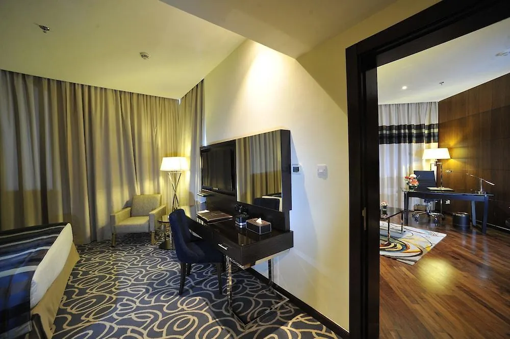 Ramada Abu Dhabi Corniche Hotel