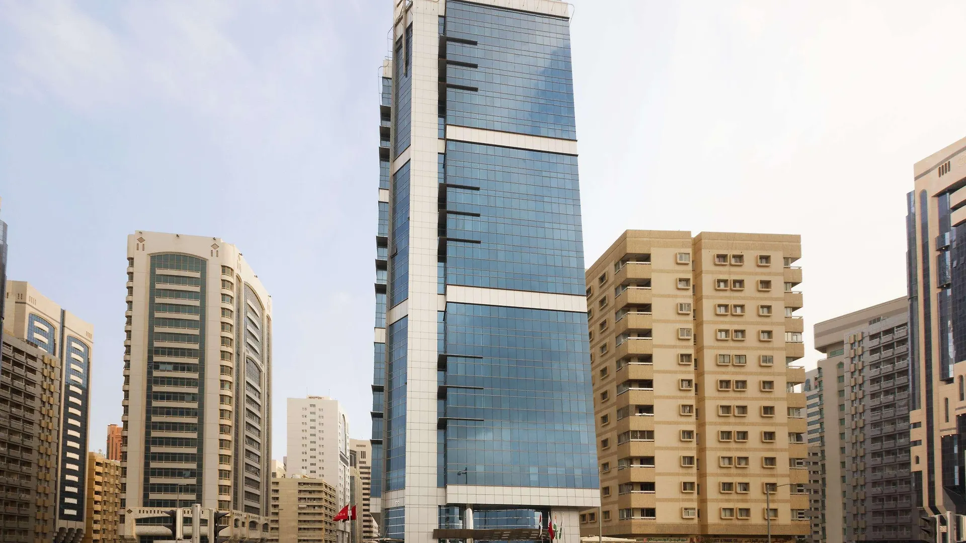 Ramada Abu Dhabi Corniche Hotel