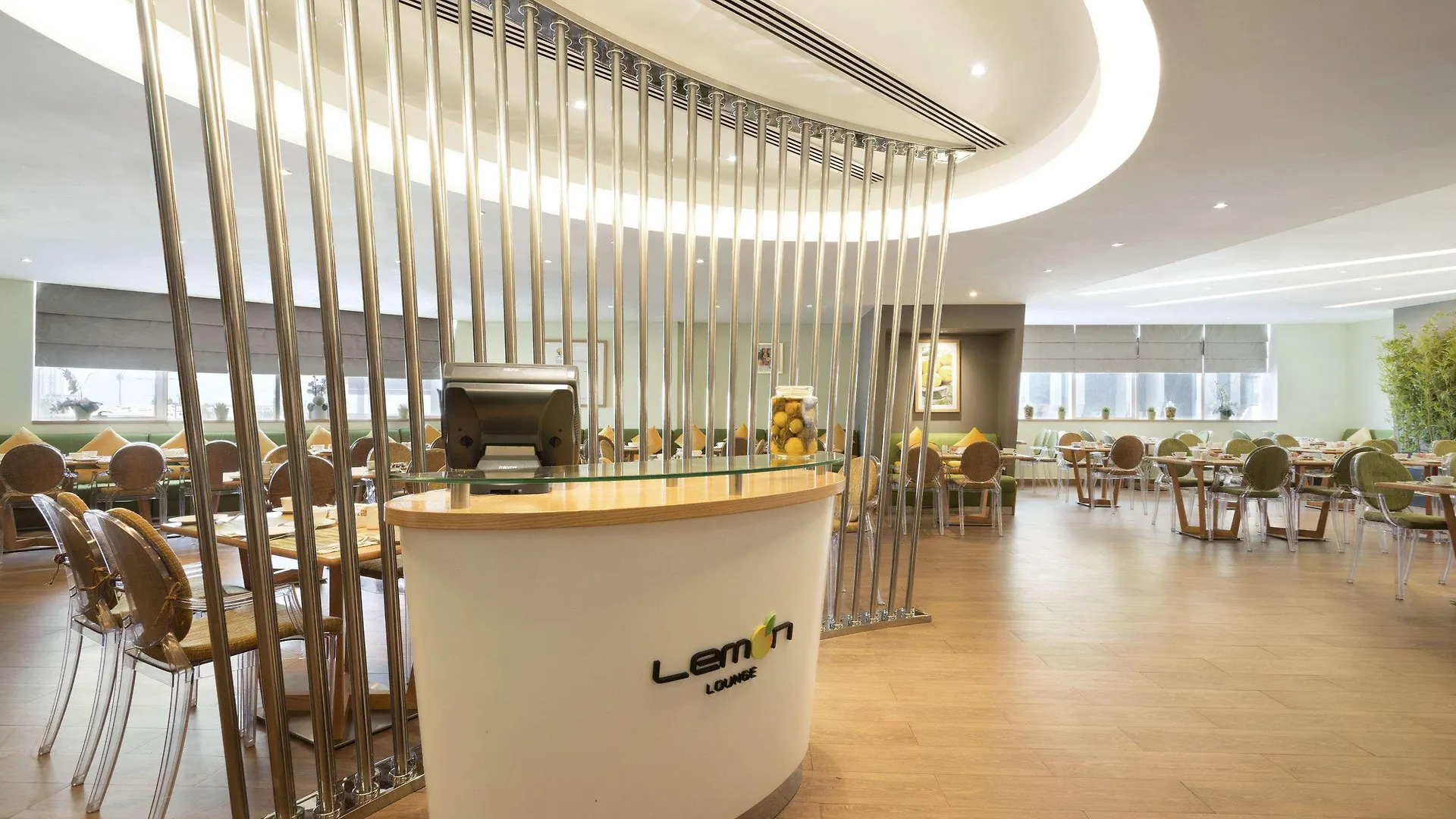 Ramada Abu Dhabi Corniche Hotel