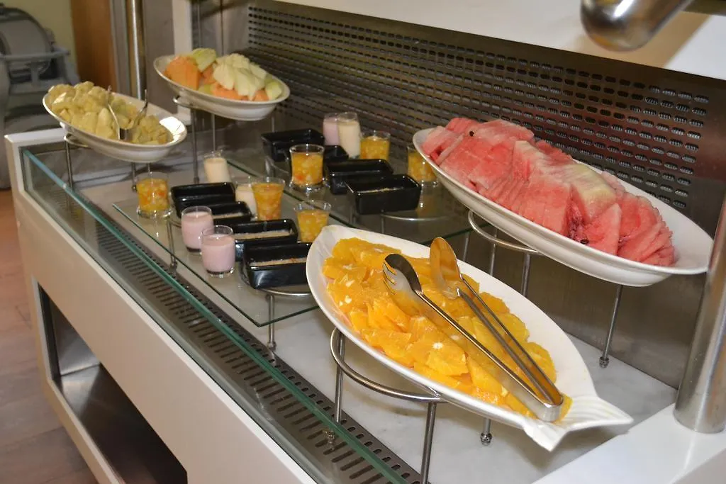 ****  Ramada Abu Dhabi Corniche Hotel Forenede Arabiske Emirater
